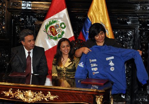 Ministra de La Mujer, Ana Jara, durante ceremonias en sede del Mimdes.