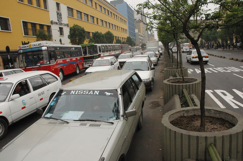 La avenida Abancay es una de las avenidas con mayor transporte urbano en todo Lima