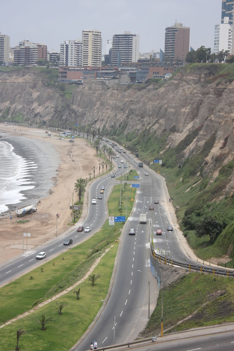 El Circuito de Playas, popularmente conocido como Costa Verde