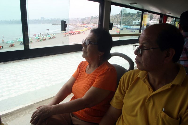 El Metropolitano estrenó oportuno servicio que lleva a usuarios al Circuito de Playas.