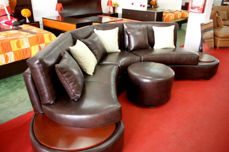 El Parque Industrial es el emporio comercial dedicado a la venta de muebles en Villa El Salvador. Bueno, bonito y barato.