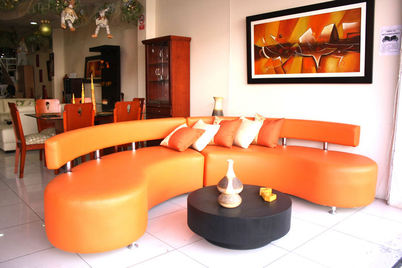 El Parque Industrial es el emporio comercial dedicado a la venta de muebles en Villa El Salvador. Bueno, bonito y barato.
