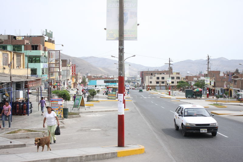 Una de las más grandes avenidas del centro poblado Mi Perú en Ventanilla es la Avenida Ayacucho