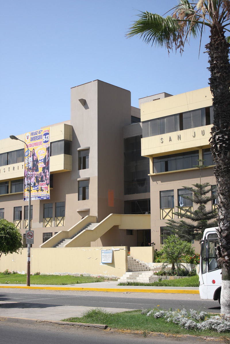 Renovada y moderna sede de la municipalidad del distrito de San Juan de Miraflores