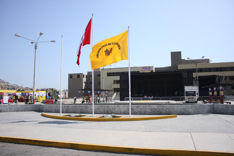 Renovada Plaza de Armas luce la municipalidad de San Juan Miraflores