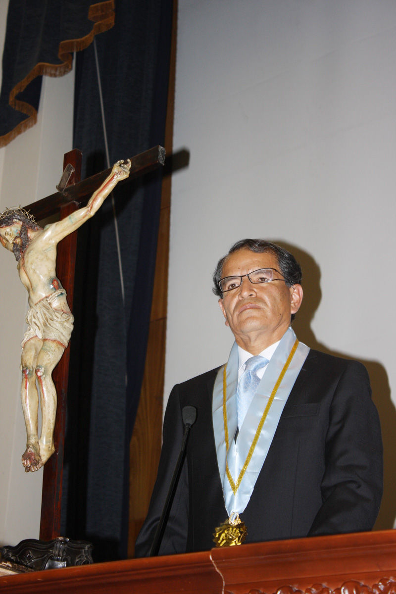 El flamante decano del CAL, Raúl Chanamé Orbe, anunció que impulsará una política de mesura en el gasto de la institución