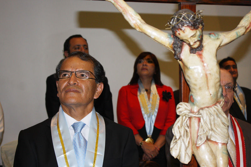 El flamante decano del CAL, Raúl Chanamé Orbe, anunció que impulsará una política de mesura en el gasto de la institución