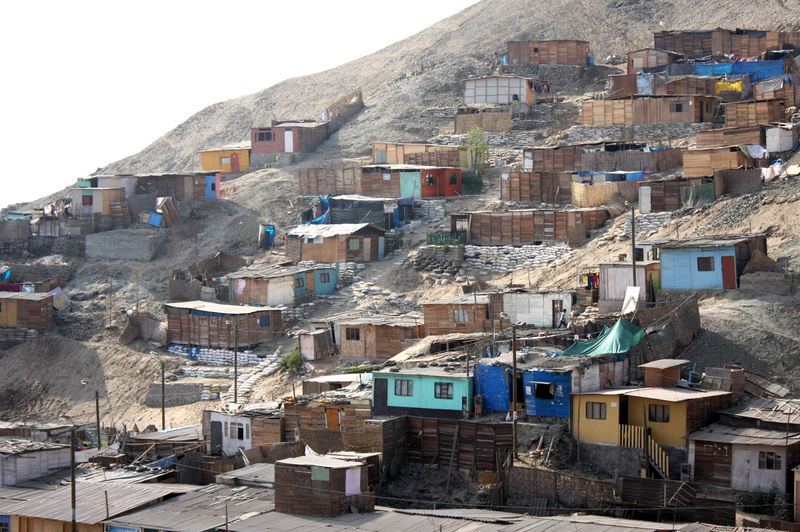 Así  luce el Asentamiento Humano '15 de julio' en Mi Perú - Ventanilla, luchando contra la pobreza, la arena y el sol