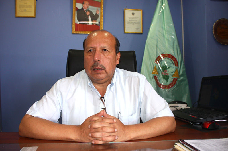 Alcalde de Mi Perú Reynaldo Encalada en entrevista para Generaccion.com
