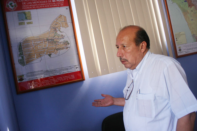 Alcalde de Mi Perú Reynaldo Encalada en entrevista para Generaccion.com