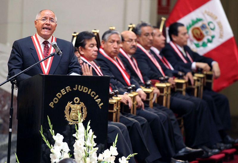 El presidente del Poder Judicial César San Martín durante ceremonia de inauguración del año judicial 2012, en el Palacio de Justicia