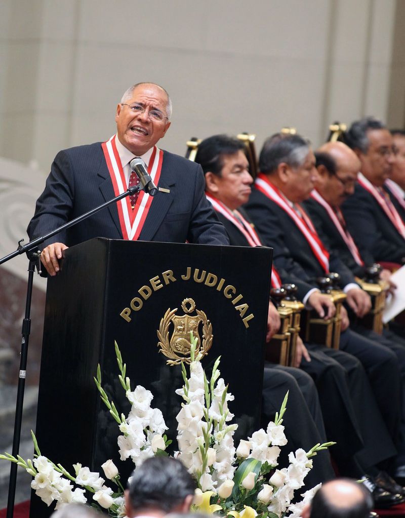 El presidente del Poder Judicial César San Martín durante ceremonia de inauguración del año judicial 2012, en el Palacio de Justicia