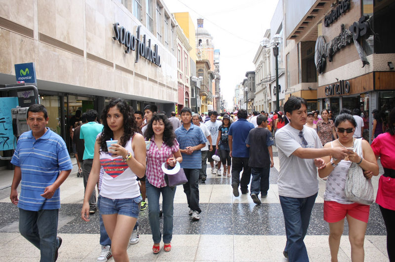 El Jirón de la Unión es una de las más tradicionales y transitadas calles del centro histórico de Lima.