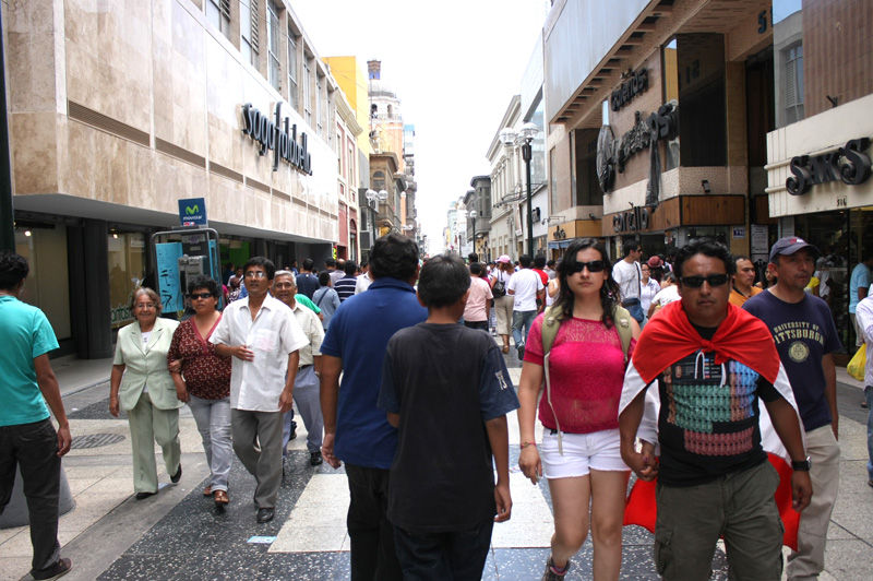 El Jirón de la Unión es una de las más tradicionales y transitadas calles del centro histórico de Lima.