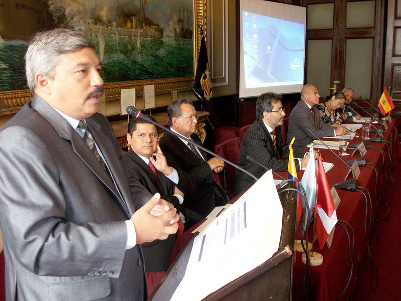 Congresista Alberto Beingolea Delgado inaugura el Primer Encuentro de la Red de Universidades por los Derechos Humanos.