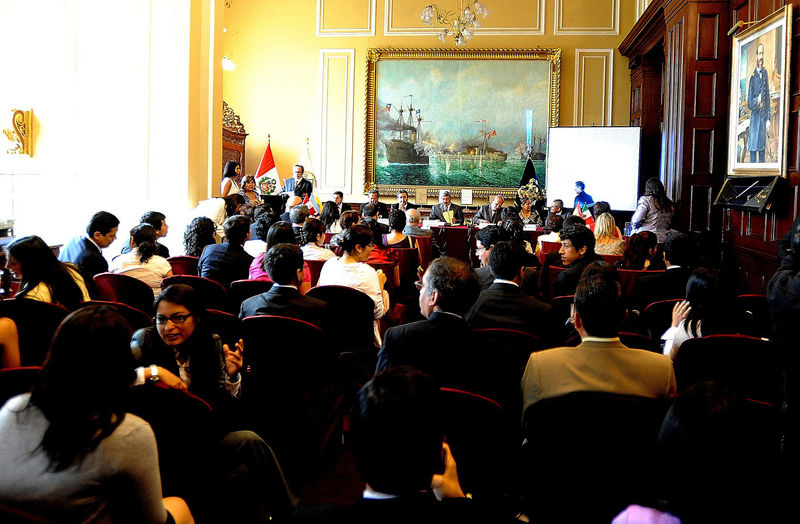Congresista Alberto Beingolea Delgado inaugura el Primer Encuentro de la Red de Universidades por los Derechos Humanos.