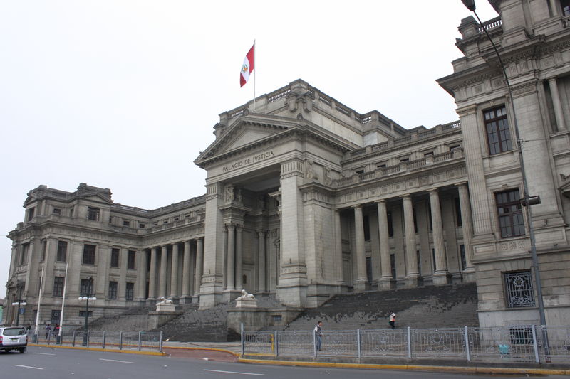 Edificio símbolo del Poder Judicial del Perú fue construido en 1929 y culminado en 1938, está ubicado en el centro histórico de la capital.