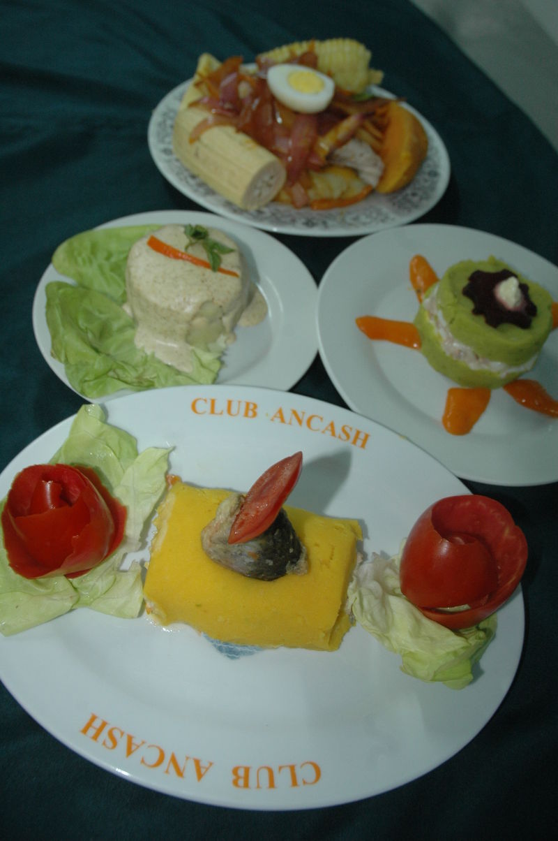 La Causa Rellena es uno de los platos típicos en el Perú profundo y es una de las entradas más solicitadas en todo buffet.
