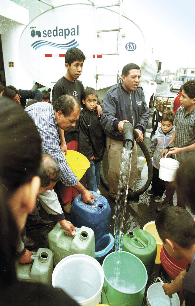 Programa 'Agua Para Todos' busca extender el servicio de agua potable y alcantarillado al 95 por ciento de hogares de Lima.