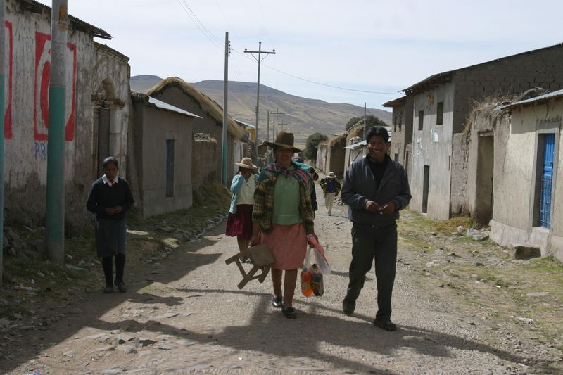 Terrible friaje en Puno afecta, como cada año, en mayor medida a niños de las diferentes provincias puneñas.
