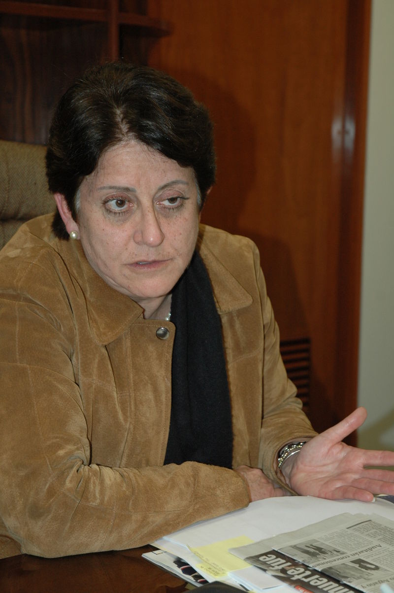 Congresista Lourdes Alcorta, del partido Alianza por el Gran Cambio, se mostró a favor de un posible indulto al expresidente Alberto Fujimori.