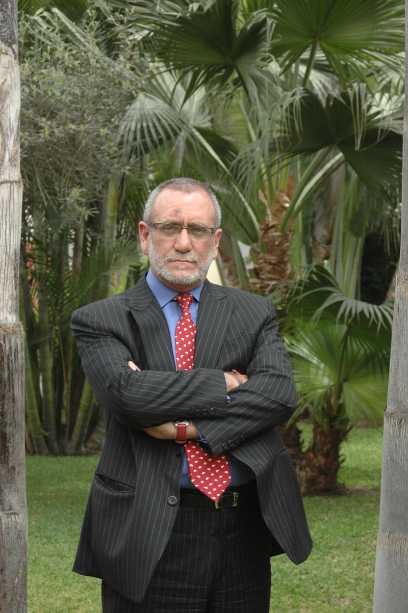 Entre los cinco periodistas de prensa escrita más importantes se encuentra Augusto Álvarez Rodrich.