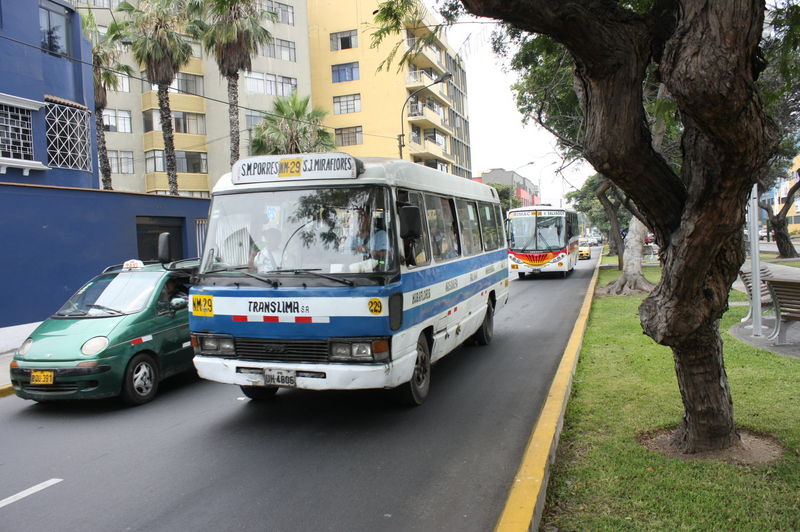 La Avenida Arequipa es una de las principales de la ciudad: sus 52 cuadras encuentran un inicio en el barrio de Santa Beatriz