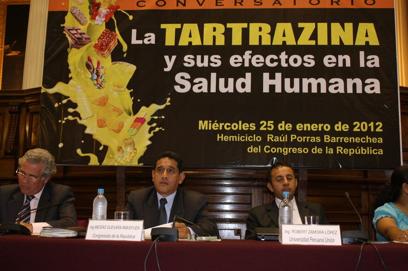 El congresista Mesías Guevara Amansifuén presenta proyecto de ley sobre la tartrazina y su efecto en la salud humana.