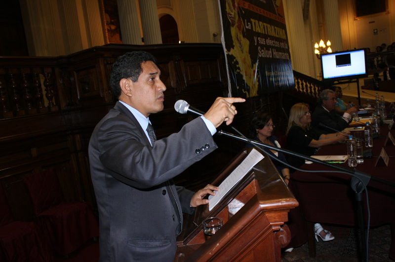 El congresista Mesías Guevara Amansifuén presenta proyecto de ley sobre la tartrazina y su efecto en la salud humana.