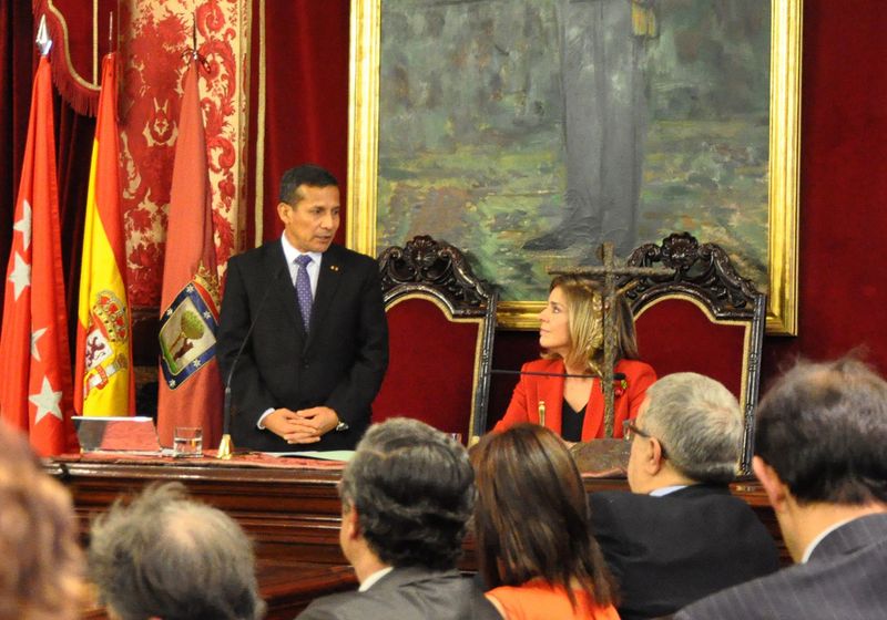 Ollanta Humala recibe en visita oficial las Llaves de Oro de la ciudad de Madrid y se reúne con la alcaldesa de esa ciudad, Ana Botella.