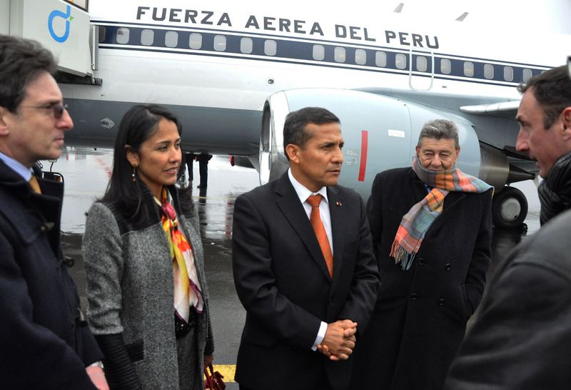 Llegada de Ollanta Humala y Primera Dama Nadine Heredia a Suiza para participar en Foro Económico Mundial de Davos.