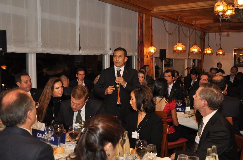 Ollanta Humala Tasso sostuvo encuentro con ejecutivos de empresas extranjeras interesadas en el Perú, en Davos, Suiza