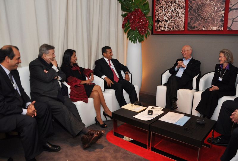 Ollanta Humala Tasso sostuvo encuentro con ejecutivos de empresas extranjeras interesadas en el Perú, en Davos, Suiza