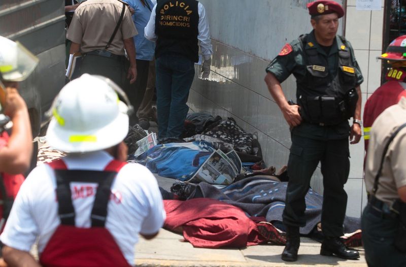 Un incendio en el centro de rehabilitación Cristo es Amor  que albergaba a más de 50 personas en San Juan de Lurigancho, deja hasta el momento 26  víctimas mortales