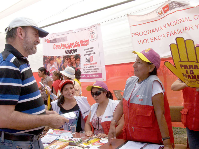 Vicepresidente Yehude Simon rechazó rotundamente las acusaciones de beneficio político con programa 'Módulo Perú'.