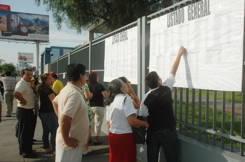 Cien mil docentes rinden examen en todo el país. Las regiones con mayor cantidad de postulantes son: Puno, Cusco, La Libertad, Ancash.