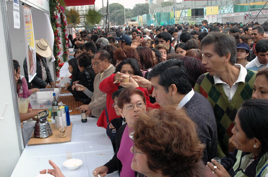 Feria  gastronomica  Celebra Perú
