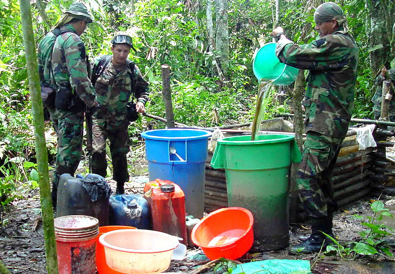 La Policía peruana incineró importante cantidad de toneladas de droga valoradas en el extranjero en 600 millones de dólares.