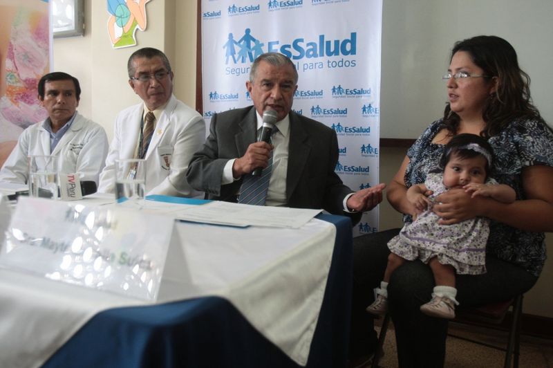Presidente ejecutivo de EsSalud Álvaro Vidal anuncia que se logró poner en azul cuentas de la institución.