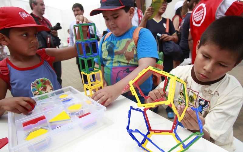 Ministra de Educación, Patricia Salas inaugura la feria 'Materiales oportunos y bien usados, aprendizajes logrados' en el distrito de San Juan de Lurigancho.