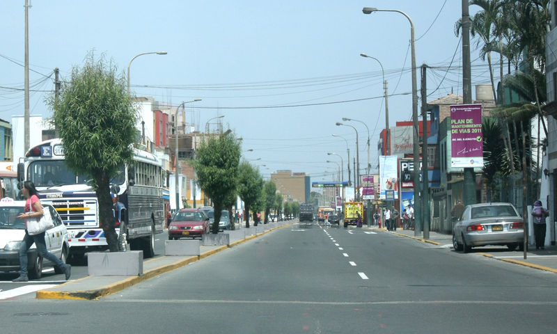 Imágenes de la Avenida del Ejército en el distrito de Magdalena del Mar