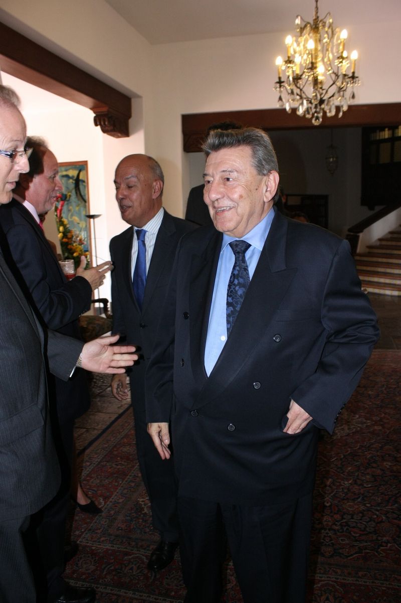 Ministro de Relaciones Exteriores, Rafael Roncagliolo, expresó mantener mejores relaciones con los países vecinos en busca del beneficio mutuo.