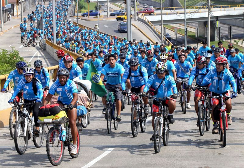 Aniversario de la primera Gran bicicleteada y patinata de 25 kilómetros Metropolitana 2012.