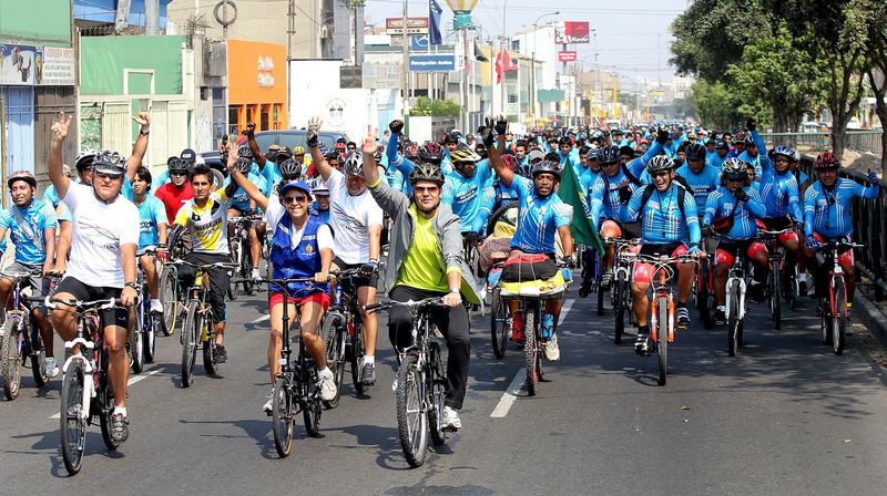 Aniversario de la primera Gran bicicleteada y patinata de 25 kilómetros Metropolitana 2012.