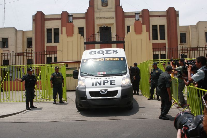 Cabecilla terrorista Florindo Flores Hala, 'Artemio' fue trasladado bajo estrictas medidas de seguridad a la Base Naval del Callao.