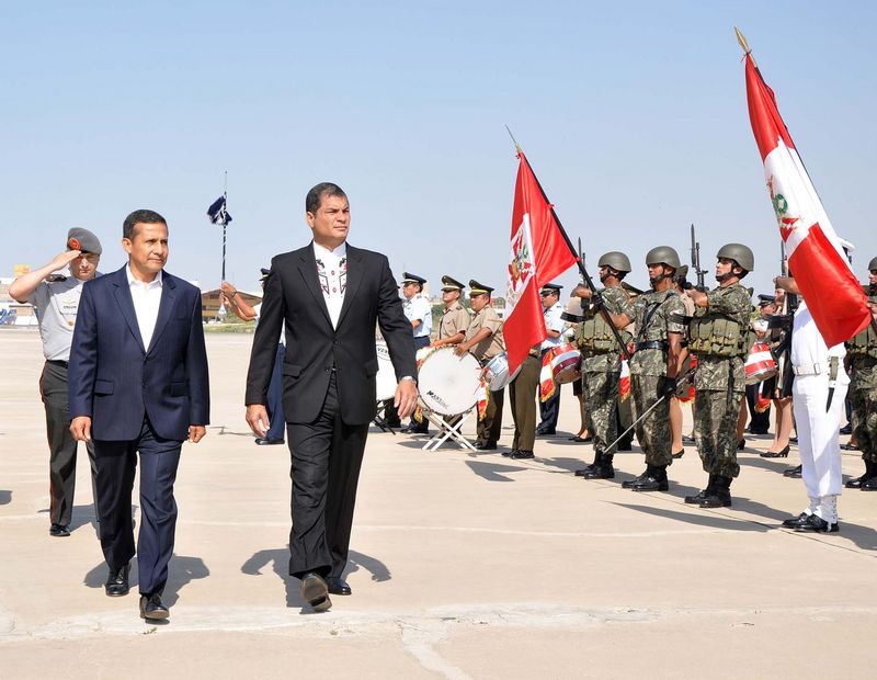 Ollanta Humala da la bienvenida a su homólogo  de Ecuador Rafael Correa e inauguran Gabinete binacional en la ciudad de Chiclayo.