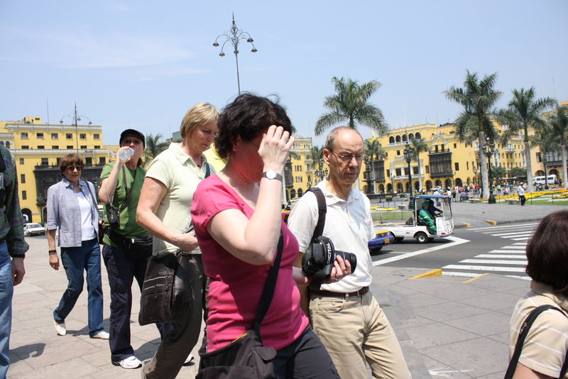 Miles de turistas visitan Perú cada año, y en la capital el Centro de Lima es uno de los puntos más atractivos para el público extranjero.