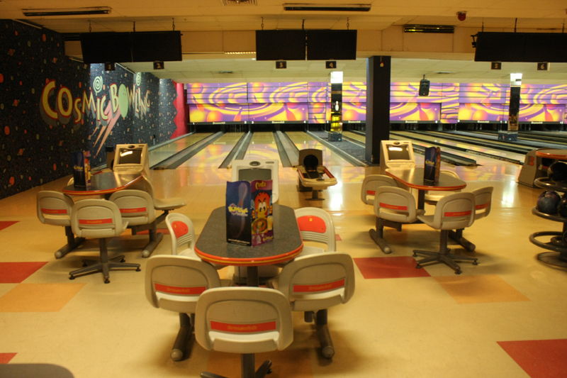 El Bowling de Larcomar es una buena alternativa para disfrutar en familia.
