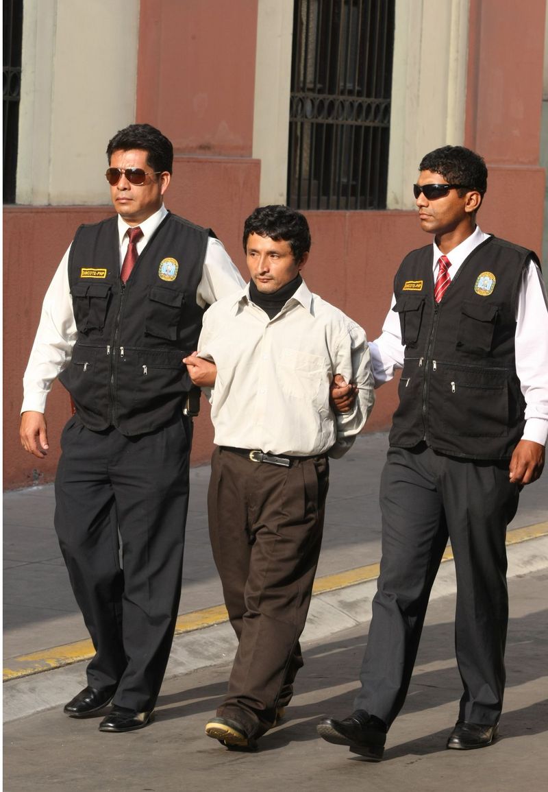 Presentación del terrorista Walter Díaz Vega, alias 'Fredy' o 'Percy', quien fuera sindicado como el cabecilla tras la caída de 'Artemio'.