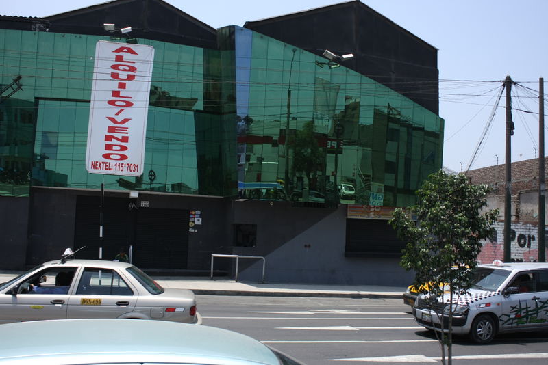 Imágenes de la nueva avenida La Victoria,  en Lima.